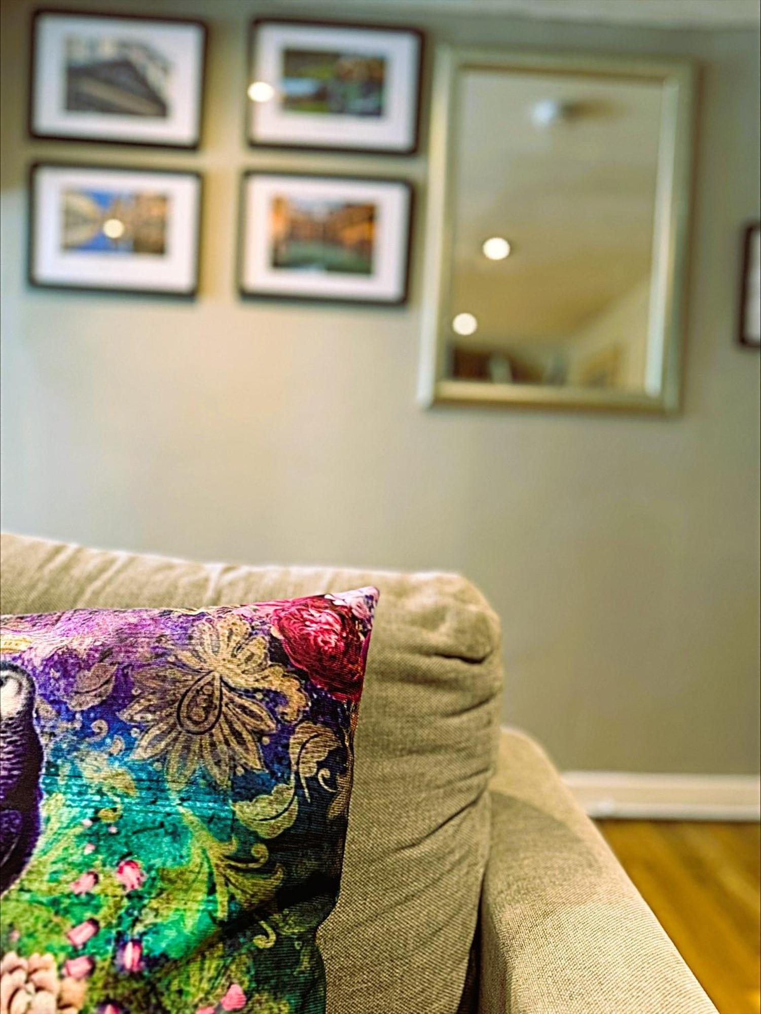 Beautiful Townhouse Next To Royal Victoria Park And Botanical Gardens Within Easy Walking Distance To Bath City Centre Екстериор снимка